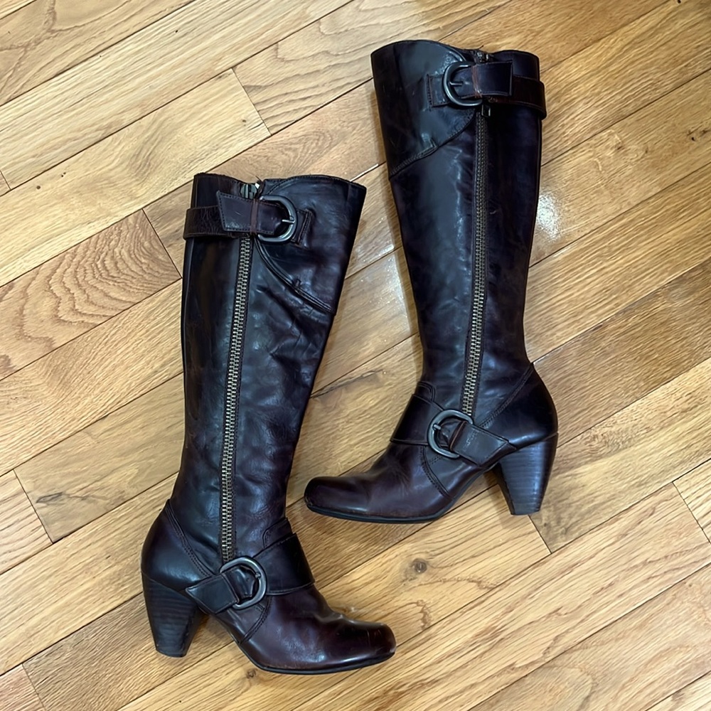 Born Crown Leather Boots
